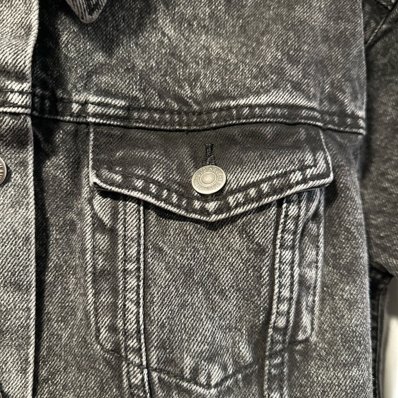 OLD NAVY BLACK ACID WASH BOYFRIEND DENIM JACKET - Picture 2 of 7